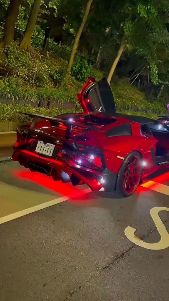 Custom Car Wallpaper