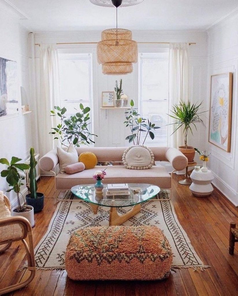 38 Lovely Living Room Decoration Ideas With Bohemian Style - HMDCRTN