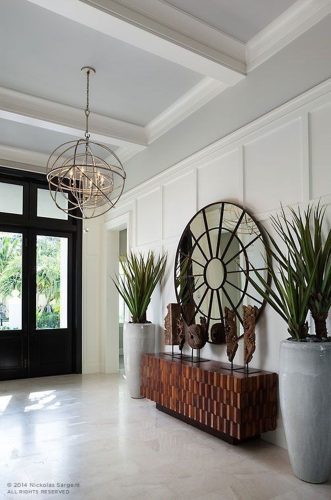 42 Stunning Modern Entryway Design Ideas - HOMYHOMEE | Foyer furniture