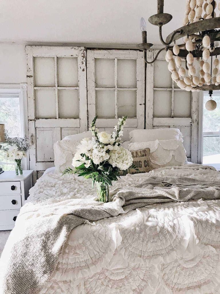 Refreshing French Country Bedroom Ideas