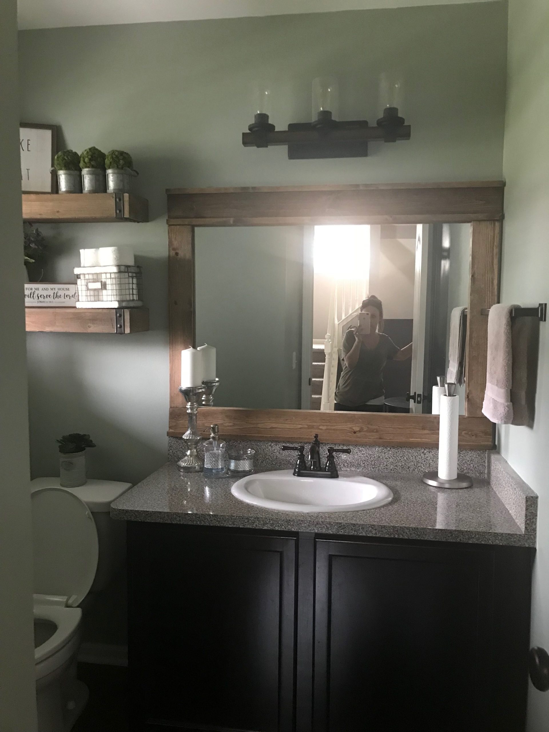 DIY Rustic Farmhouse Bathroom Mirror Scaled 