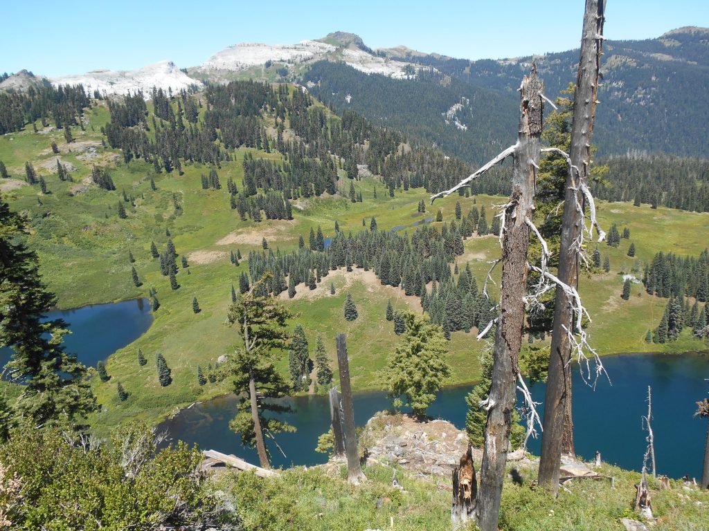 Marble Mountain Wilderness - The Sky High Lakes : WildernessBackpacking