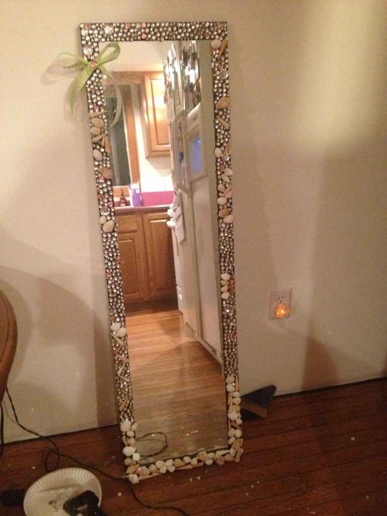 Bedazzled mirror! | Diy mirror, Room diy, Diy room decor