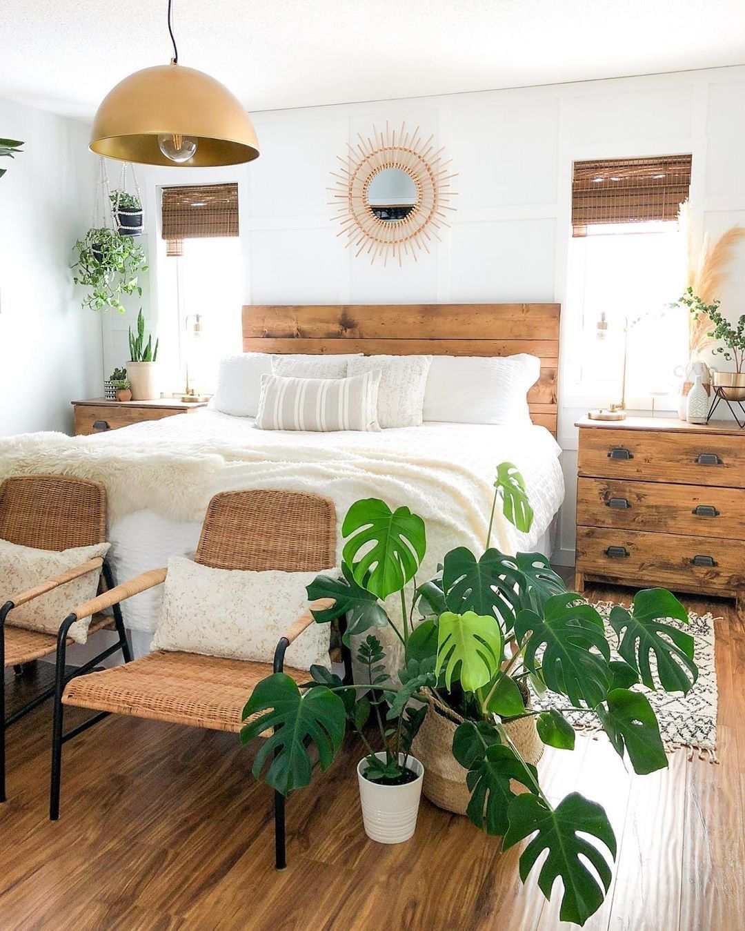 Boho Bedroom with Plants | Bohemian home decor | Tropical bedrooms