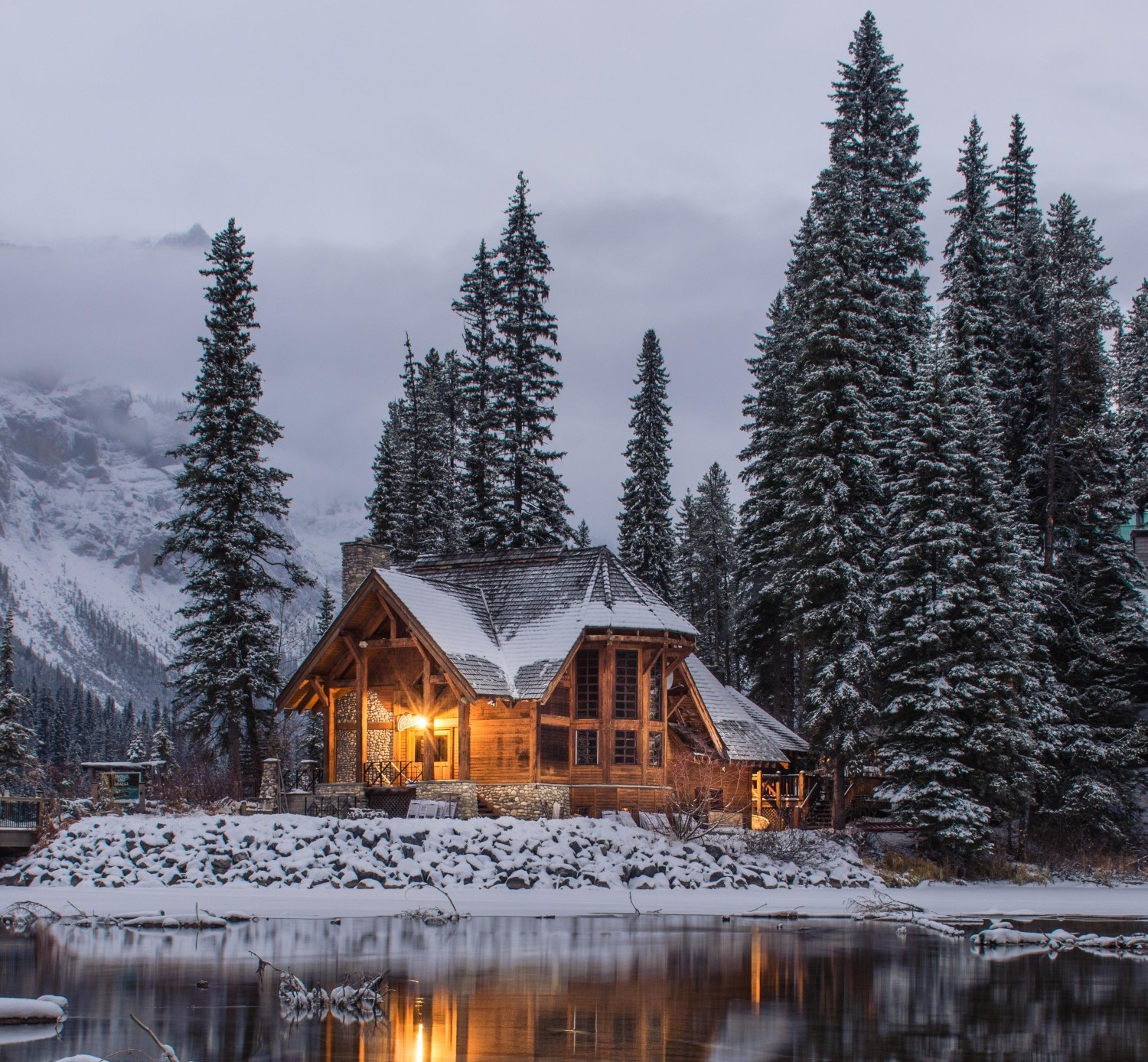 Cozy Winter Cabin : r/CozyPlaces