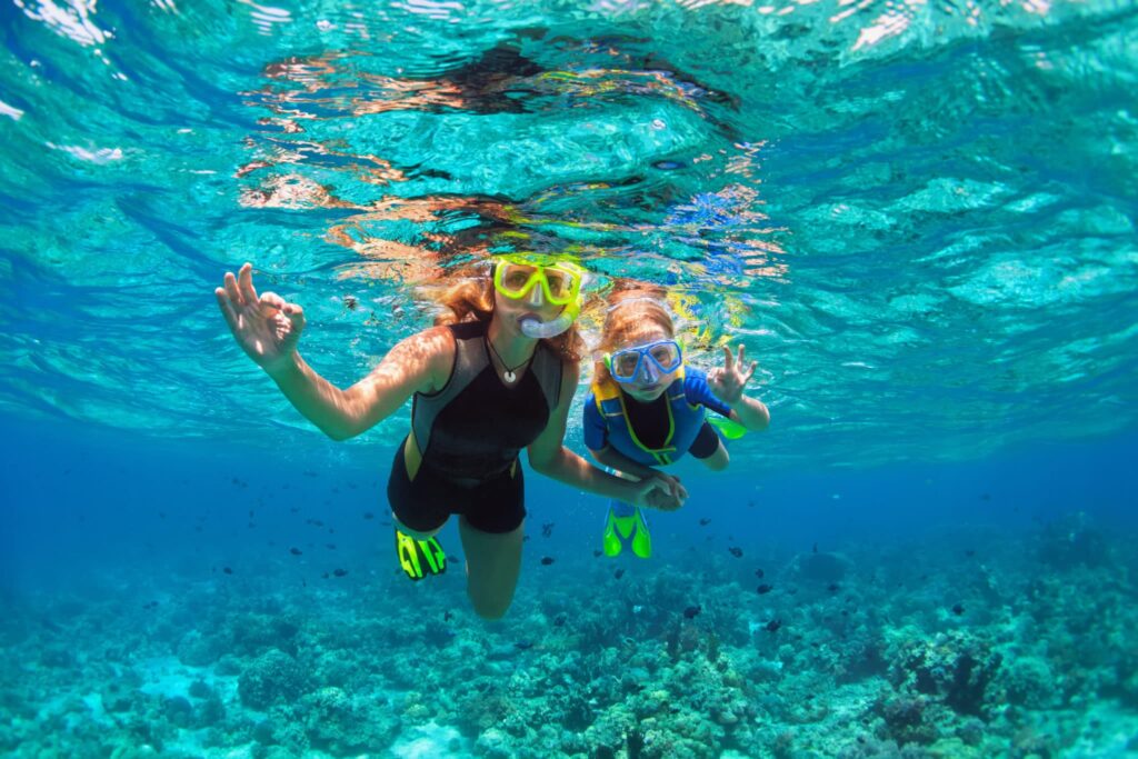 Topic - Exploring Underwater - Chalkboard Publishing