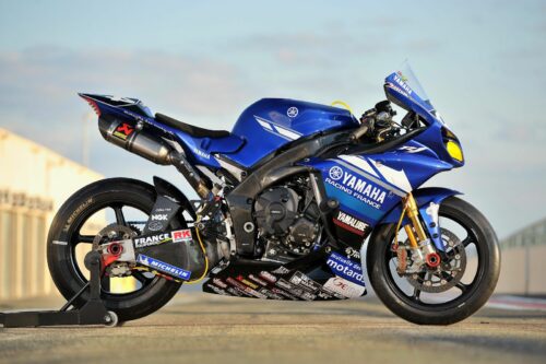 Yamaha Supersport 2016 YZF R1 - https://plus.google.com