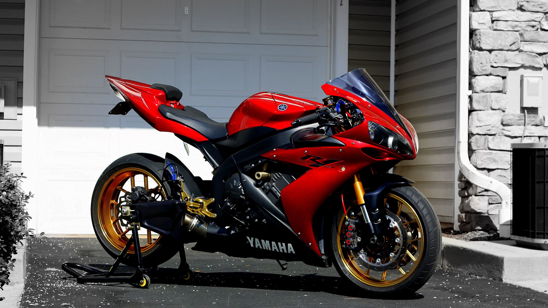Yamaha R1, Red, Sportbike Wallpapers Free Download - Desktop Wallpapers