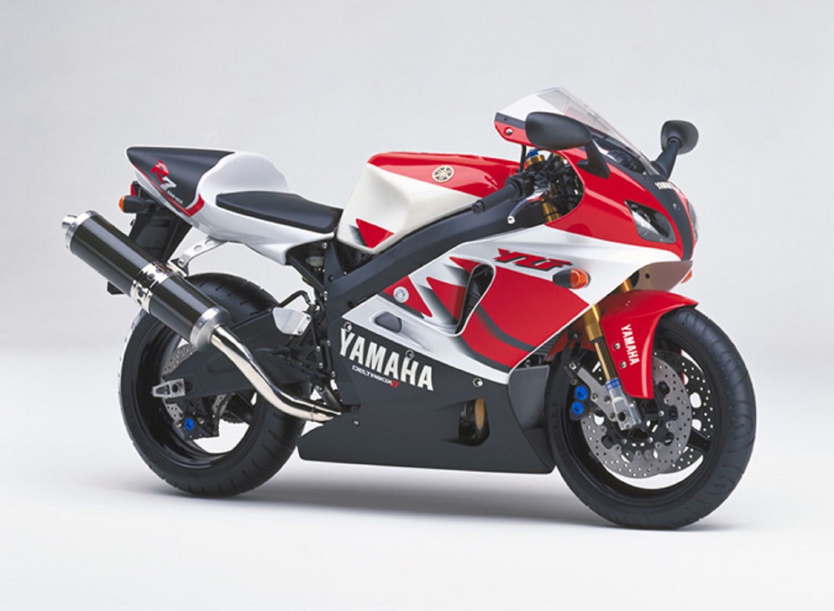 The Yamaha YZF-R7 Sportbike Returns With an MT-07 Heart